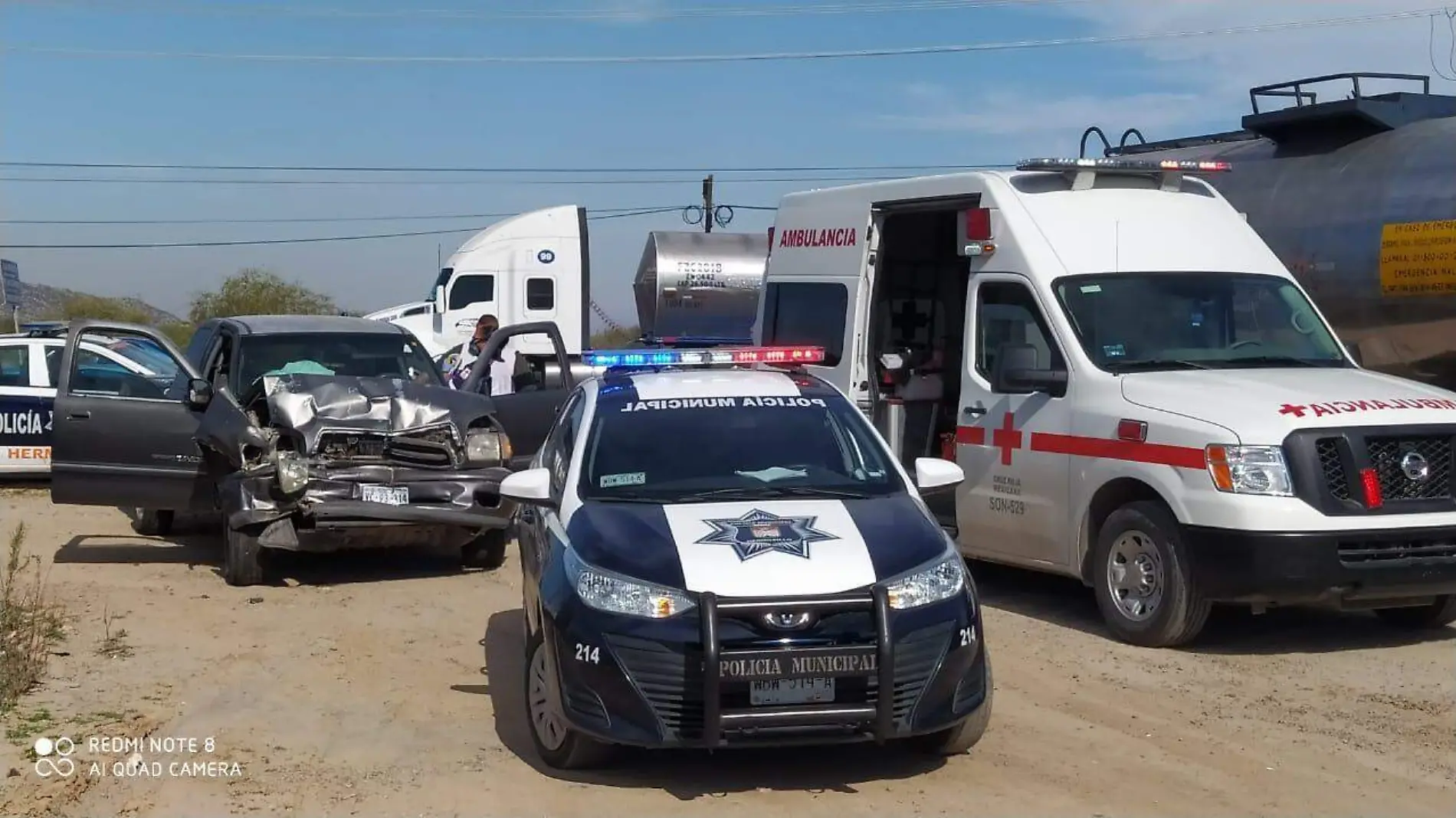 choque accidente automovil cruz roja ambulancia